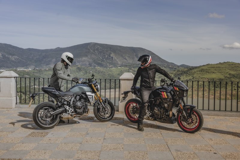 Suzuki lanza los nuevos modelos GSX-8T y 8TT