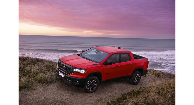 RAM sube 90 % en ventas y gana mercado