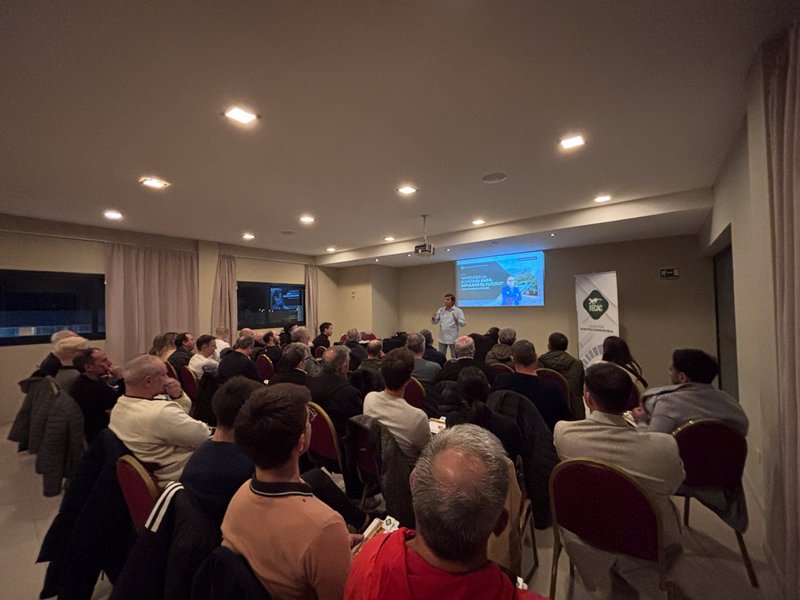 FECAC inició su Ciclo de Charlas de Economía 2025