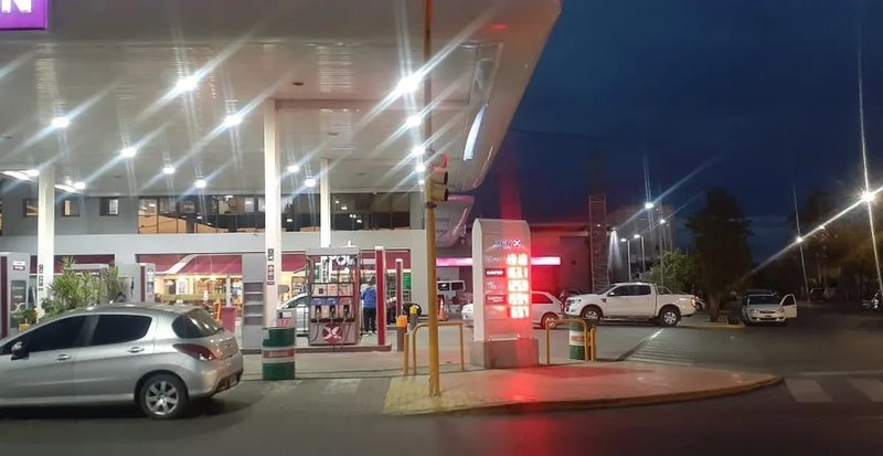 Estaciones de servicio enfrentan caída de ventas