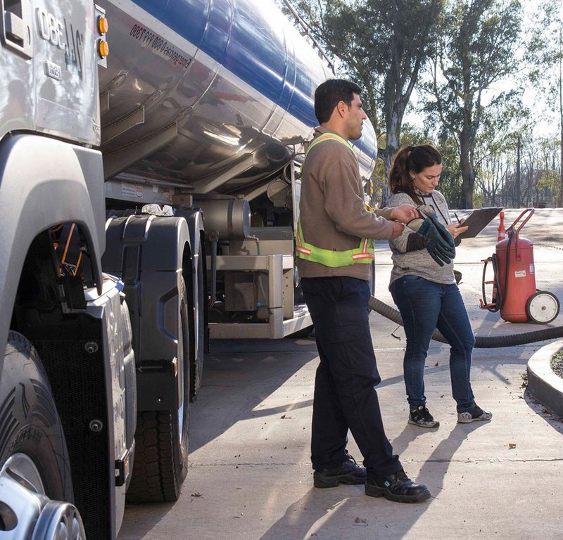 ''Estacioneros cuestionan sistema de microprecios de YPF