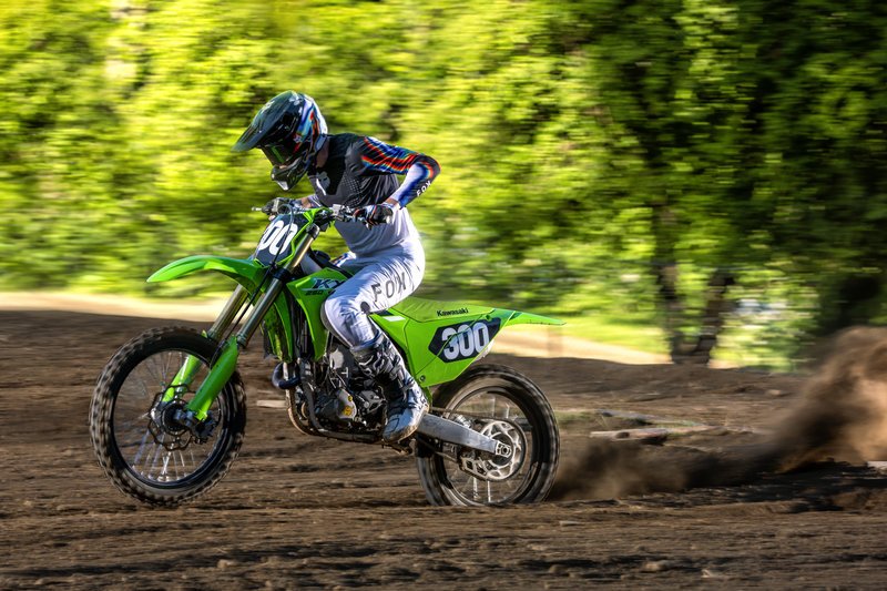Kawasaki lanzó en Argentina la nueva KX 250