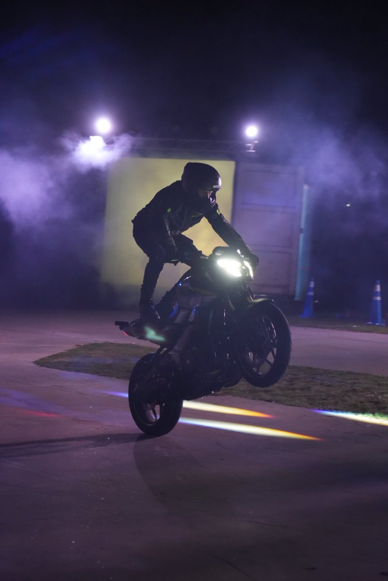 Bajaj lanzó en Argentina la nueva Rouser NS400z