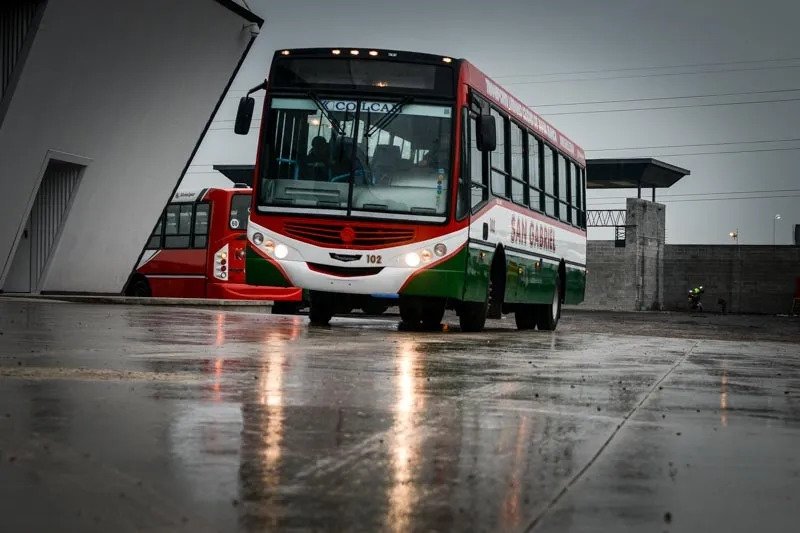 Capacitación de técnicos de talleres de buses en Tucumán