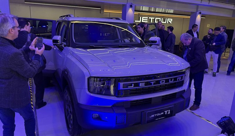 Jetour T1: nuevo SUV y showroom de la marca