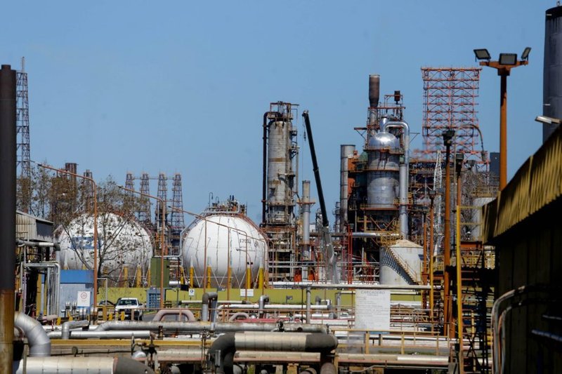 Refinería de La Plata recibe premio ''Refinería del Año''