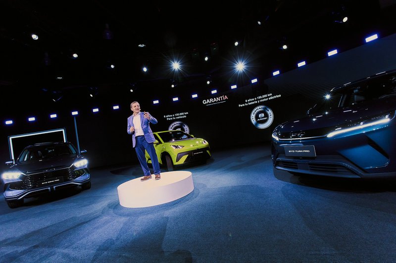 BYD inicia ventas de autos eléctricos en Argentina