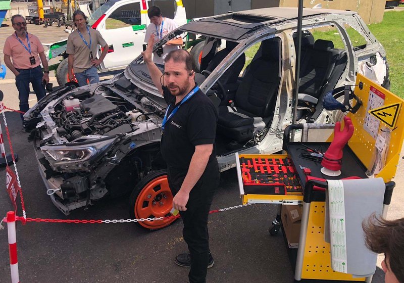 Éxito total de EMYVEC en la 3ra. Expo Reparación Automotriz