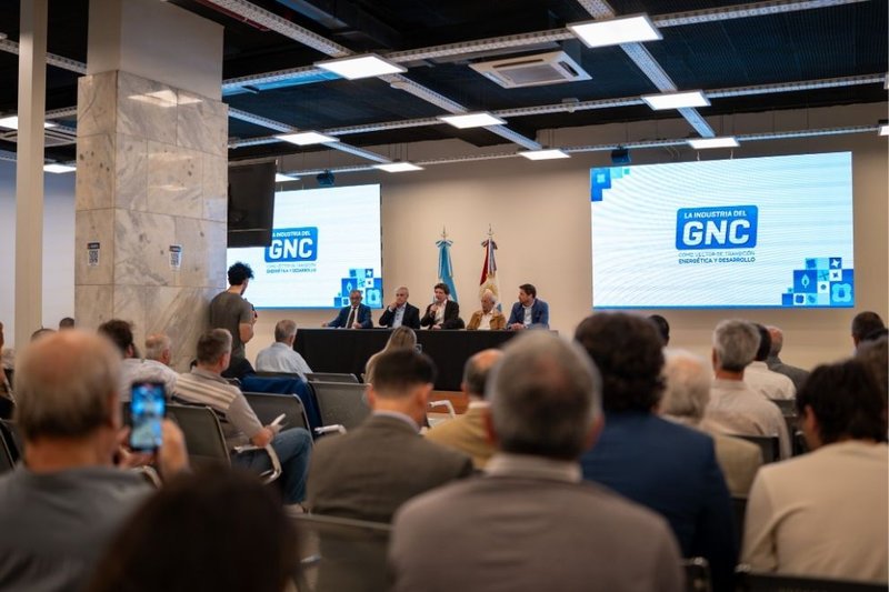 Córdoba impulsa el uso de GNC y biogás en transporte