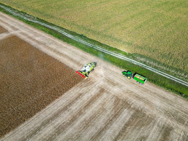 Mantenimiento de maquinaria agrícola antes de la campaña