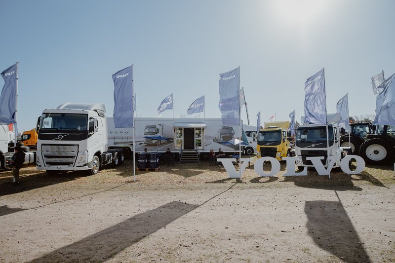 Agecer presentó soluciones Volvo en Expo Río Cuarto
