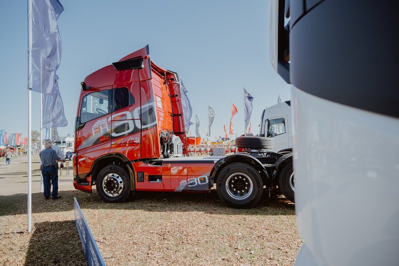 Agecer presentó soluciones Volvo en Expo Río Cuarto
