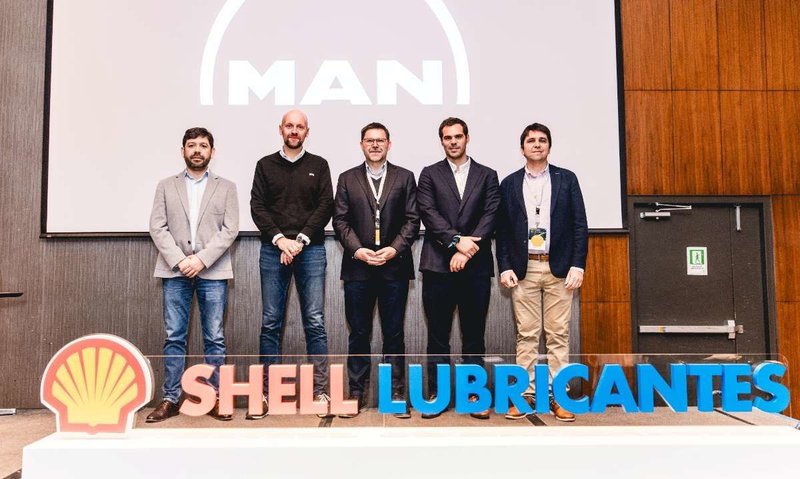 Shell y Porsche Chile firman acuerdo de lubricantes