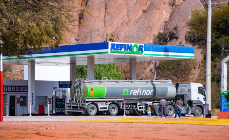 YPF adquiere el 100% de Refinor