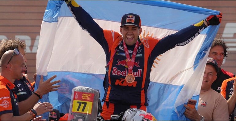 Luciano Benavides ganó el Dakar 2026 en motos