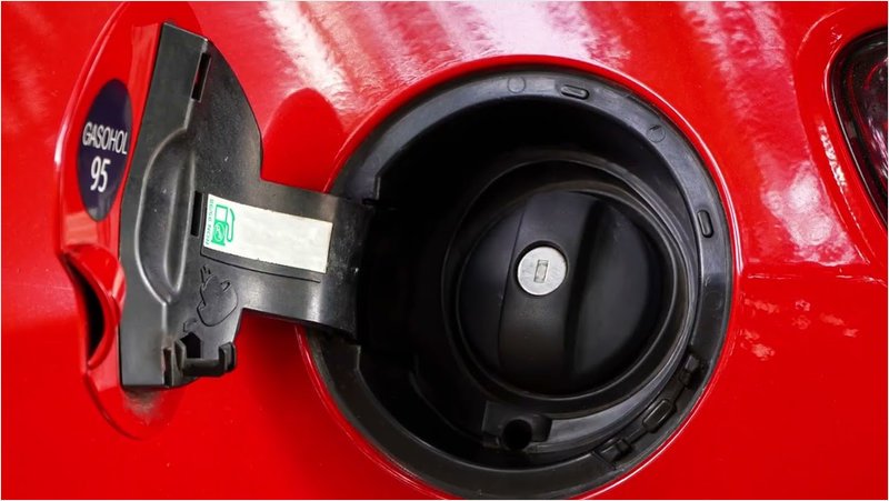 El truco del clic en el tanque