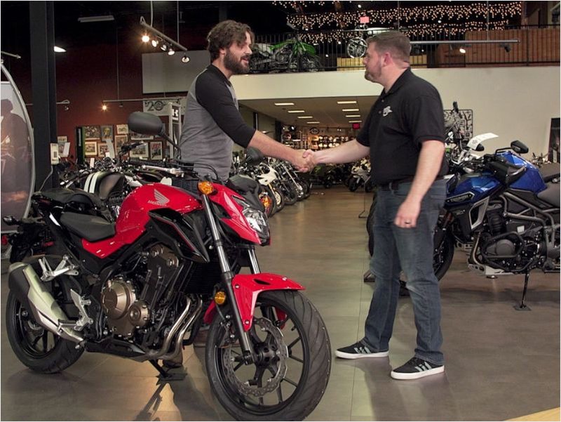 Defensa del Consumidor actualiza contratos de motos