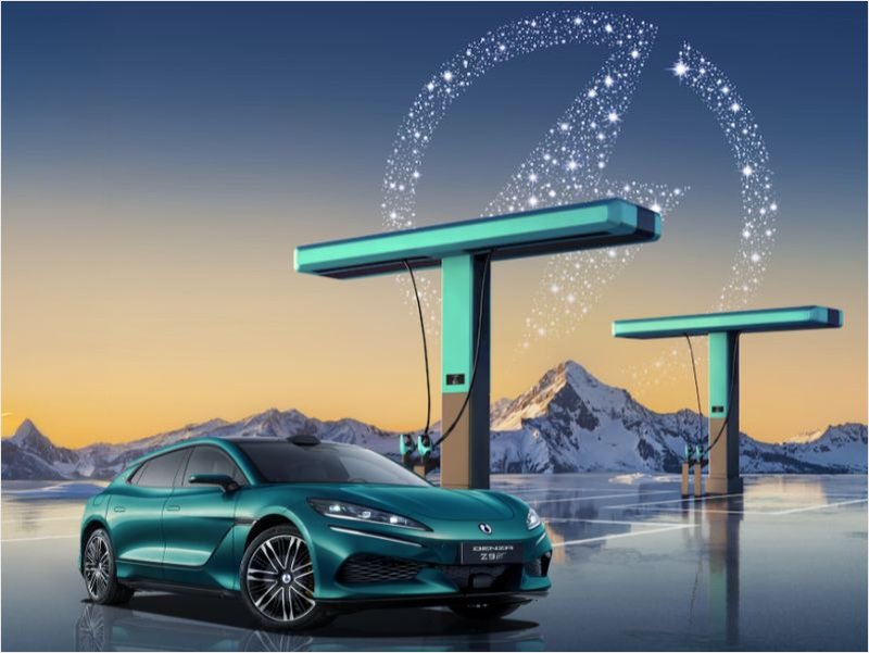 BYD lanza DENZA Z9GT con FLASH Charging en Europa