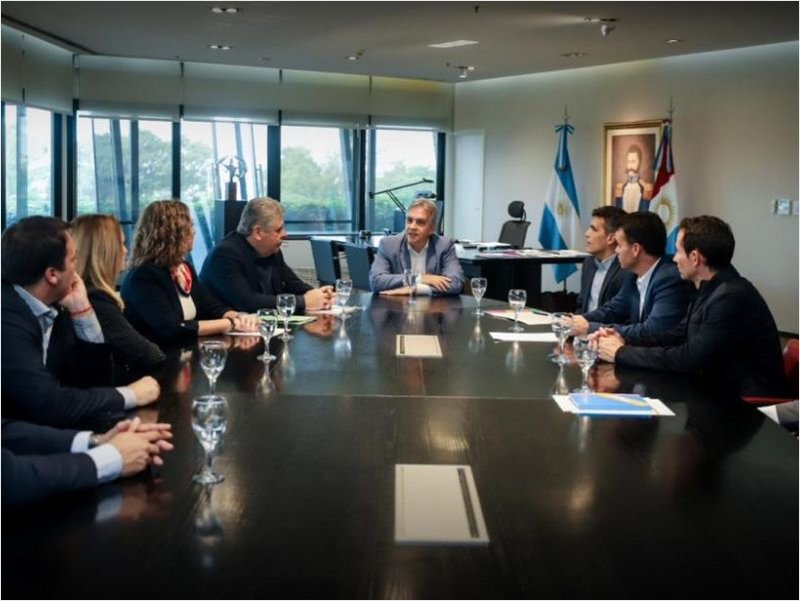Córdoba impulsa prórroga de Ley autopartista