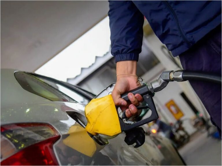 Suben combustibles desde el 1° de abril