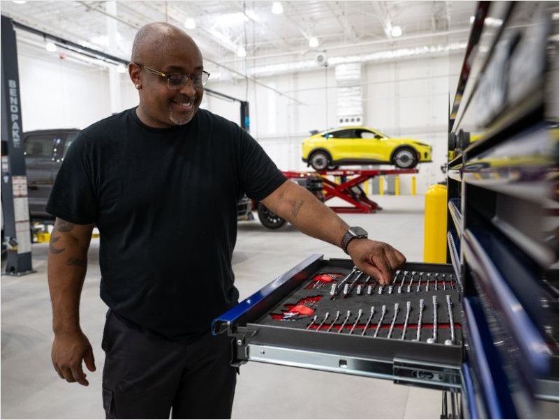 Ford acelera su nueva plataforma eléctrica