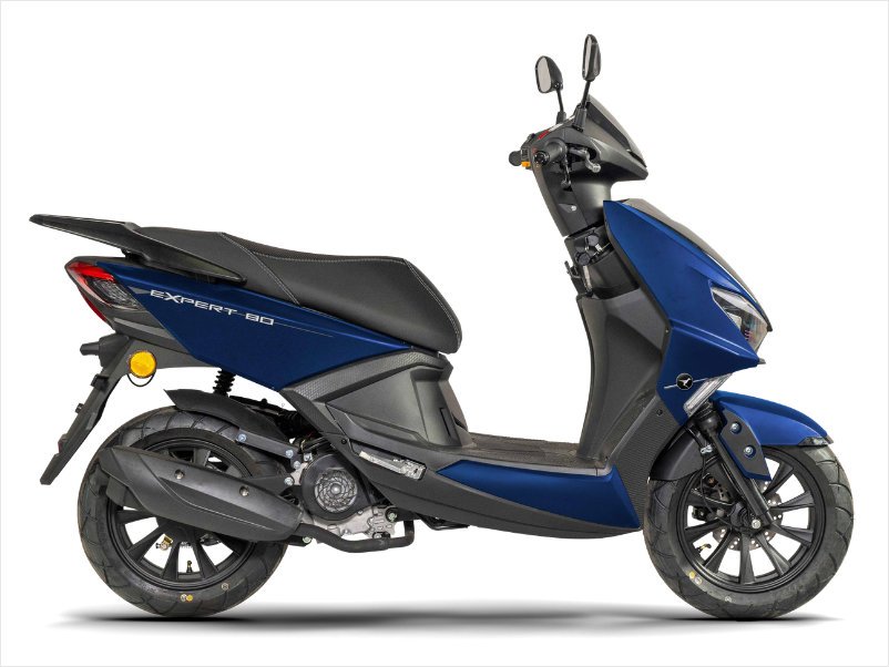 Corven lanza los scooters Expert 80 y 150