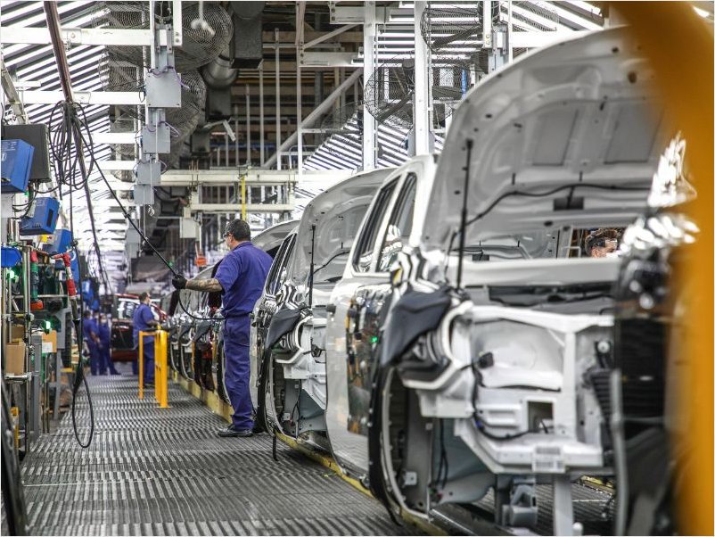 ADEFA: producción cayó 13,6% en junio