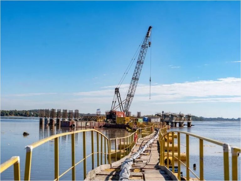 ANCAP avanza con su nuevo muelle en Paysandú