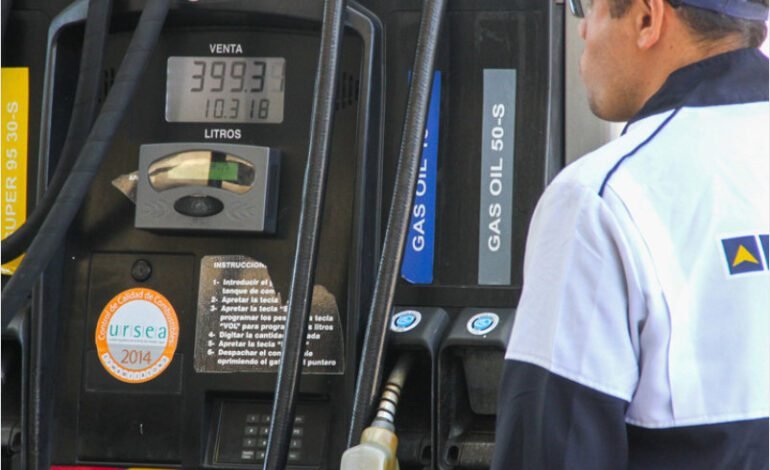 El Gobierno mantiene sin cambios los combustibles en agosto