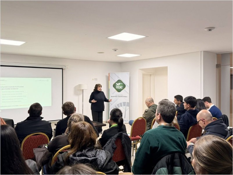 FECAC impulsa un ciclo de capacitación para estacioneros