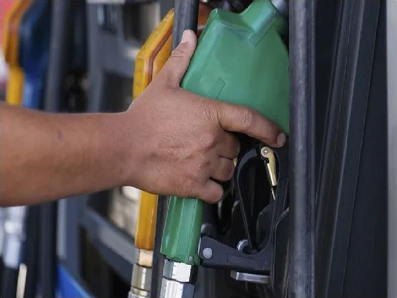 Los combustibles mantienen sus precios en septiembre