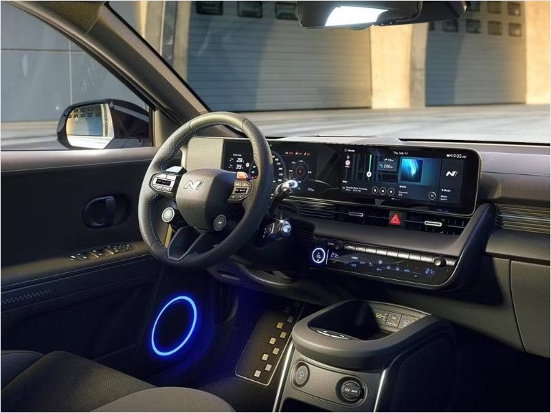 Los botones físicos recuperan lugar en los autos