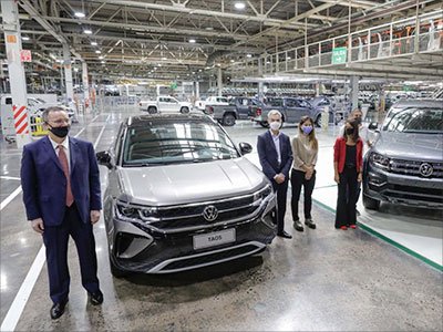 El ministro de Transporte de la Nación visitó Volkswagen para conocer los avances en tecnología e innovación en Argentina