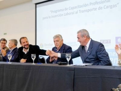 Curso de Conducción Profesional para Transporte de Cargas