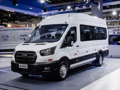 Tres Ford Transit en Fenatran