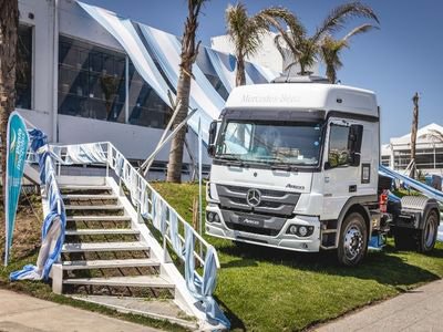 Mercedes-Benz Atego 1729, en la costa