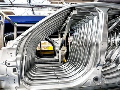 El plan de electrificación Stellantis sigue en Italia