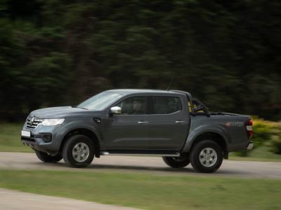 Renault Alaskan actualiza la gama