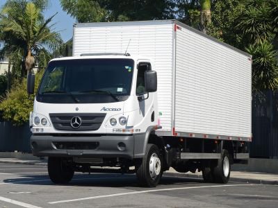 Mercedes-Benz Accelo de producción nacional