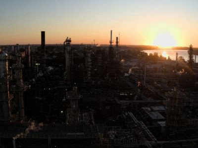 Reconocimiento Refinería de Axion energy de Campana