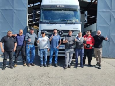 Mercedes-Benz capacitó a conductores profesionales