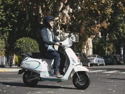 STRATOe, el Scooter eléctrico de Motomel