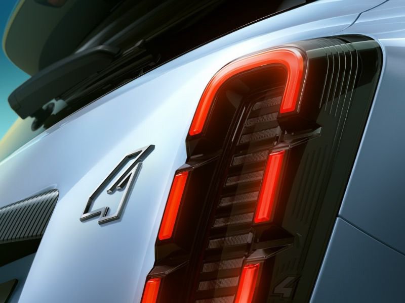 Renault 4 E-Tech 100% eléctrico: un clásico renovado