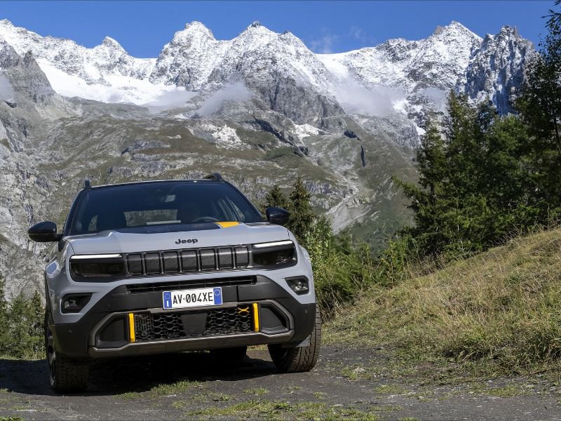 Jeep Avenger MY25: La Nueva Era del SUV Compacto Eléctrico