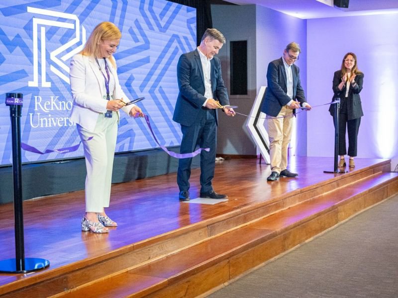 Renault lanza ReKnow University en Argentina