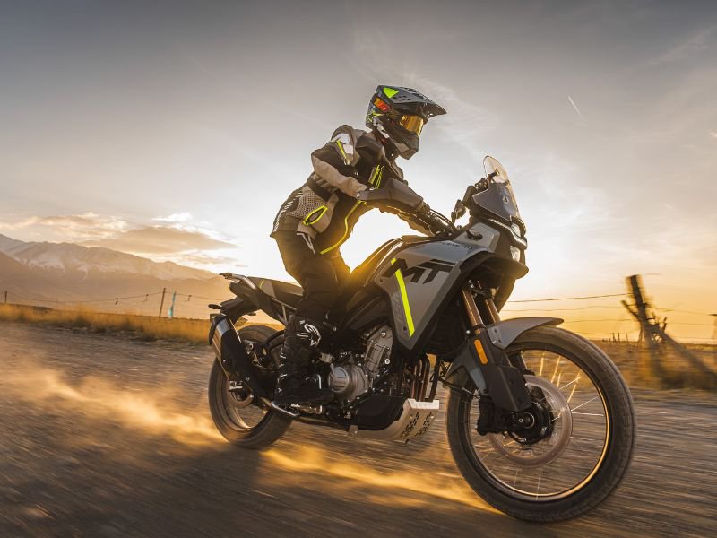 Motos CFMOTO Adventure: Viajes largos con confort
