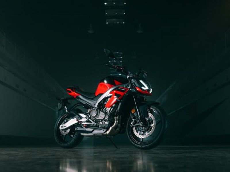 La Aprilia Tuono 457 disponible en Europa