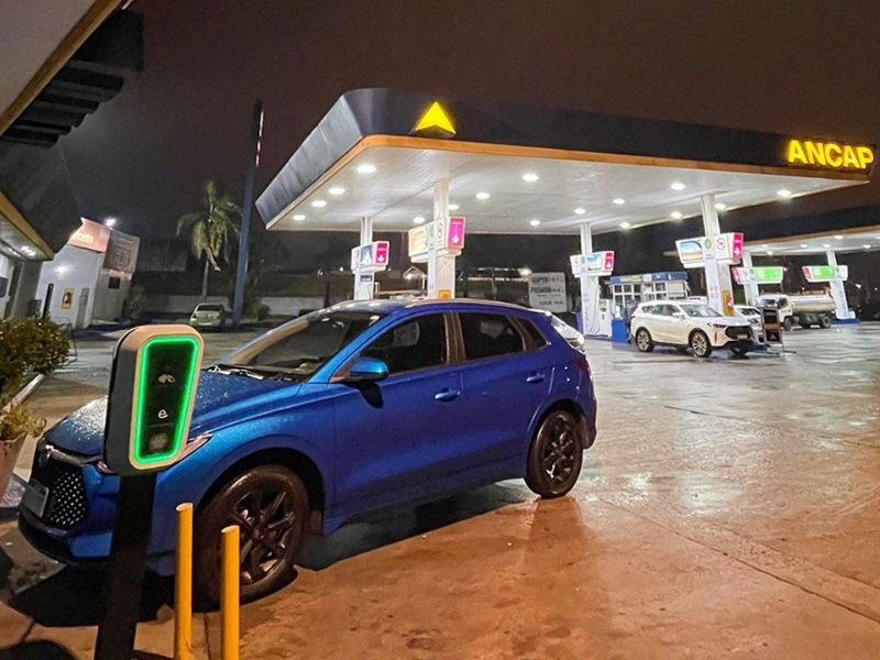 ”Uruguay, líder regional en vehículos eléctricos per cápita”