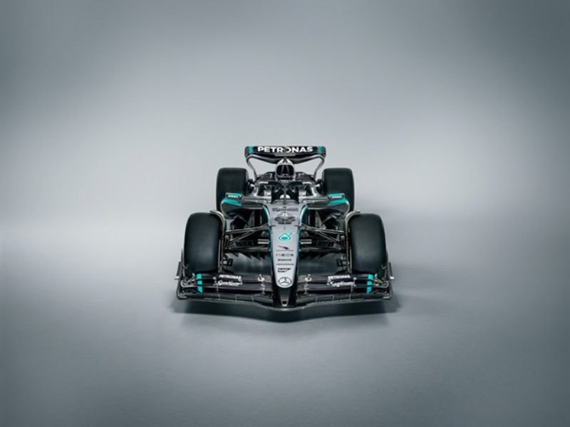 Mercedes-AMG PETRONAS presenta su modelo W16 para 2025