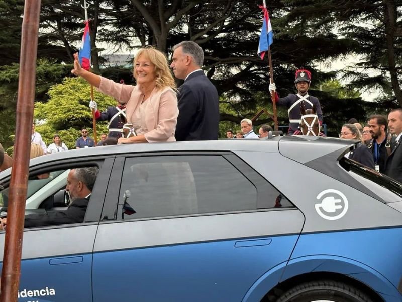 Un vehículo eléctrico en la asunción presidencial